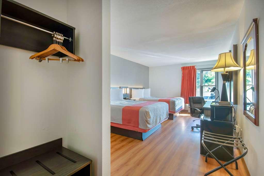 Hotel 6 Walton, Ky - Richwood - Cincinnati Airport South 2*