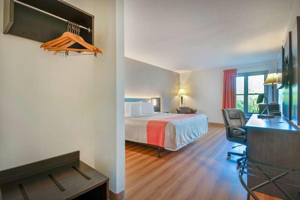 6 Walton, Ky - Richwood - Cincinnati Airport South Hotel 2*