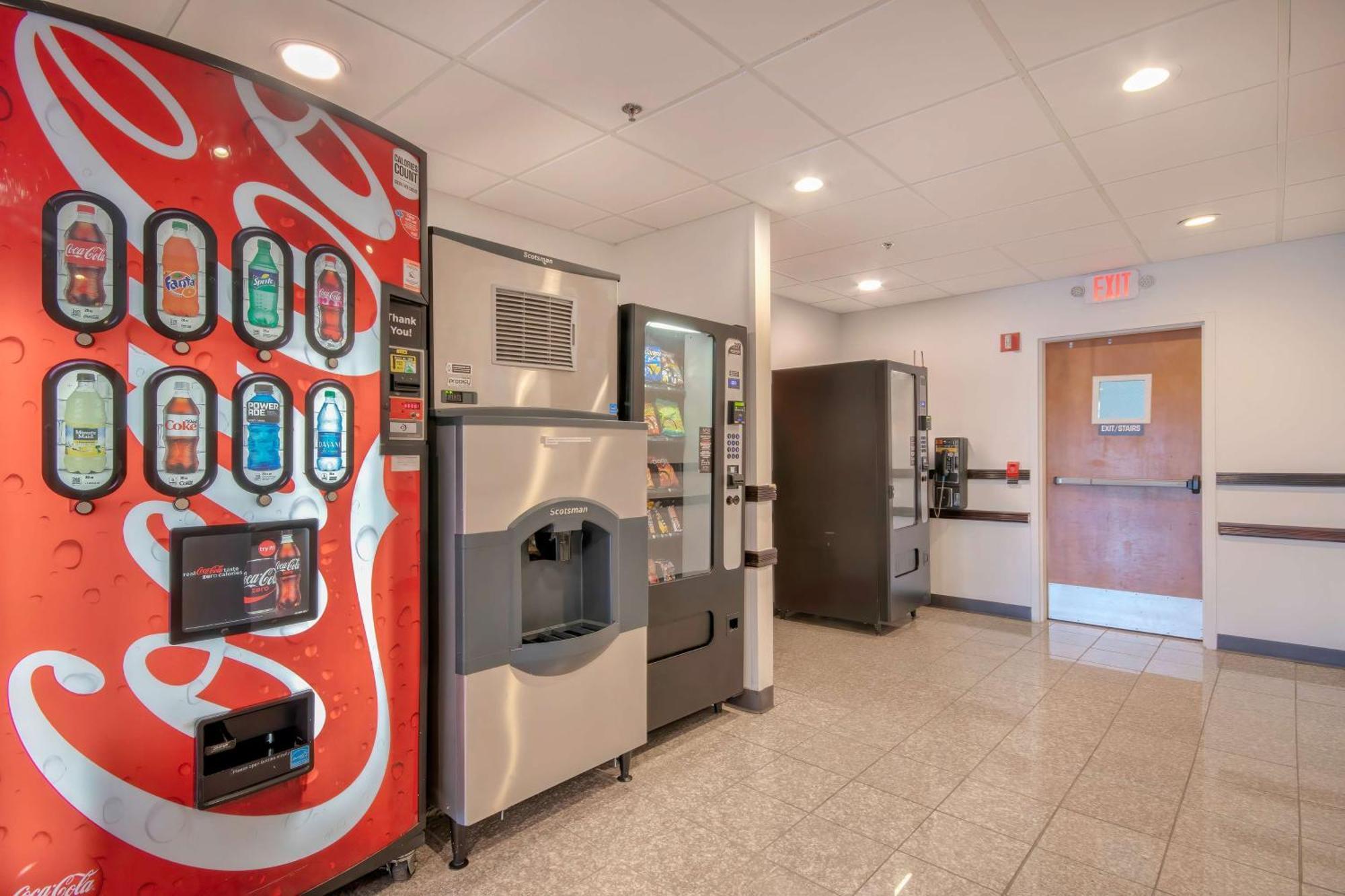 6 Walton, Ky - Richwood - Cincinnati Airport South 2*