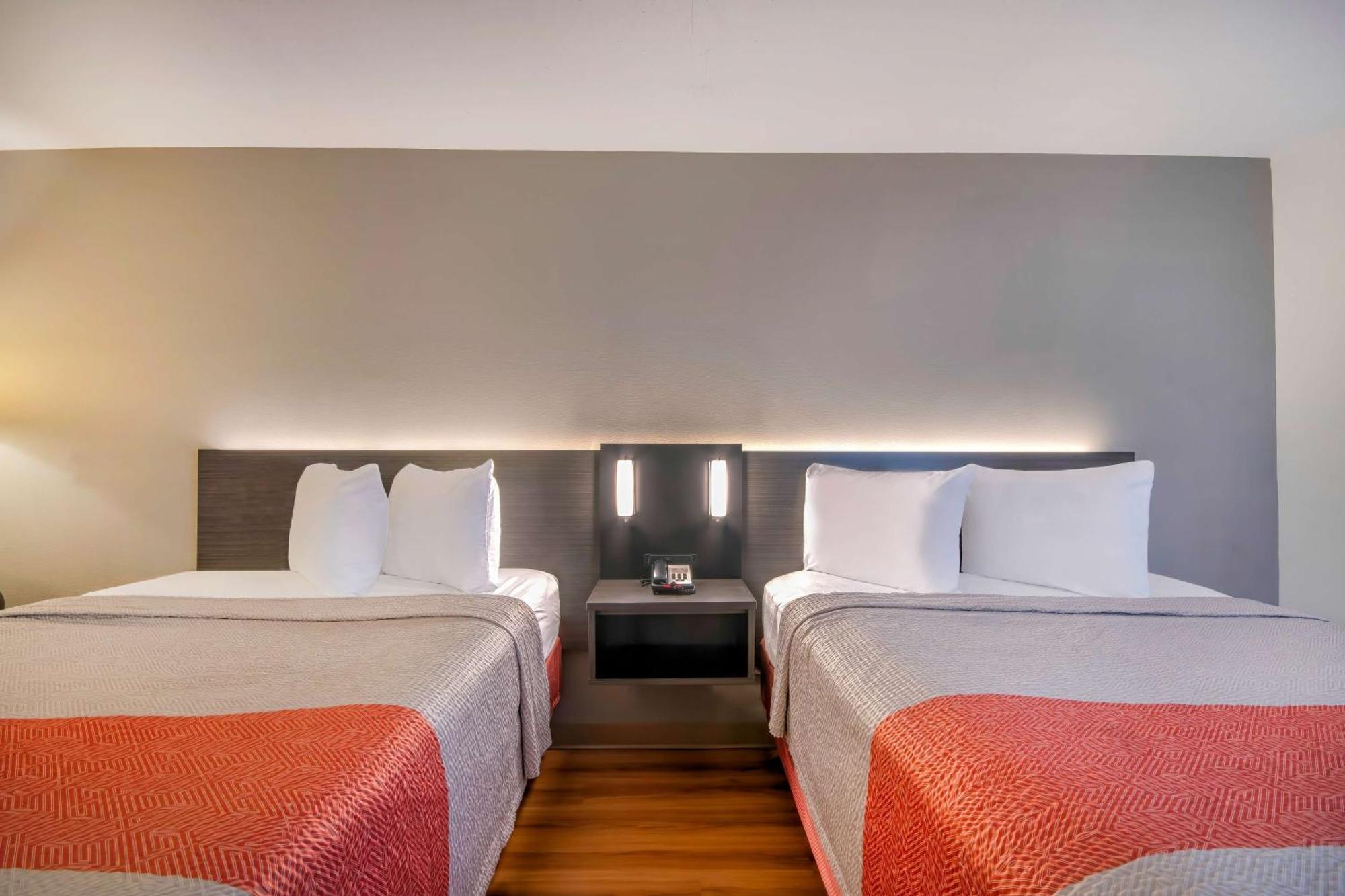 6 Walton, Ky - Richwood - Cincinnati Airport South Hotel