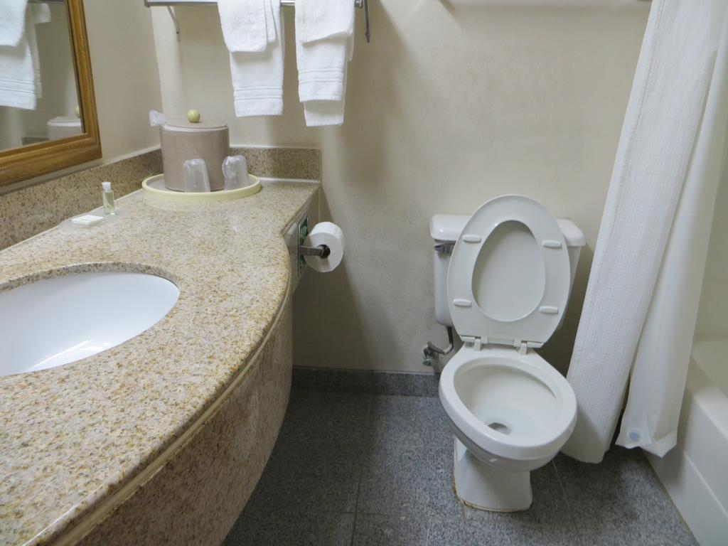 6 Walton, Ky - Richwood - Cincinnati Airport South 2*